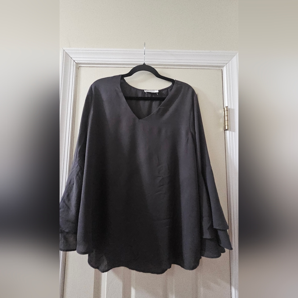 Zenana  Dark Gray V-Neck Blouse With Flutter Sleeves. Xl Fits More Like Large